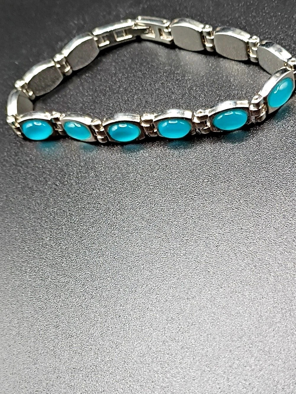 Blue Glass Link Bracelet in Blue & Silver Like New